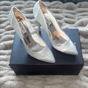 Badgley Mischka Weslee Rhinestone Pointed Toe Heels Size 7.5 [bridal, elegant]
